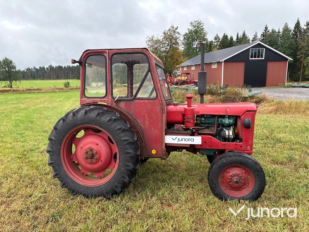 Traktor Volvo BM 320