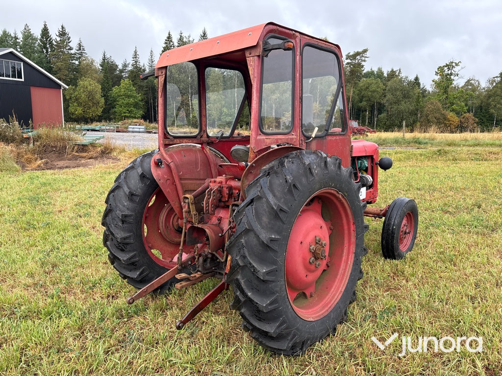 Traktor Volvo BM 320
