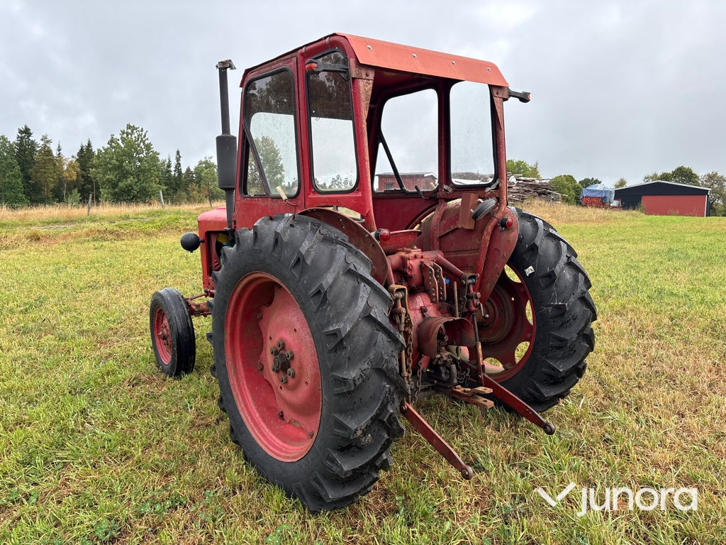 Traktor Volvo BM 320