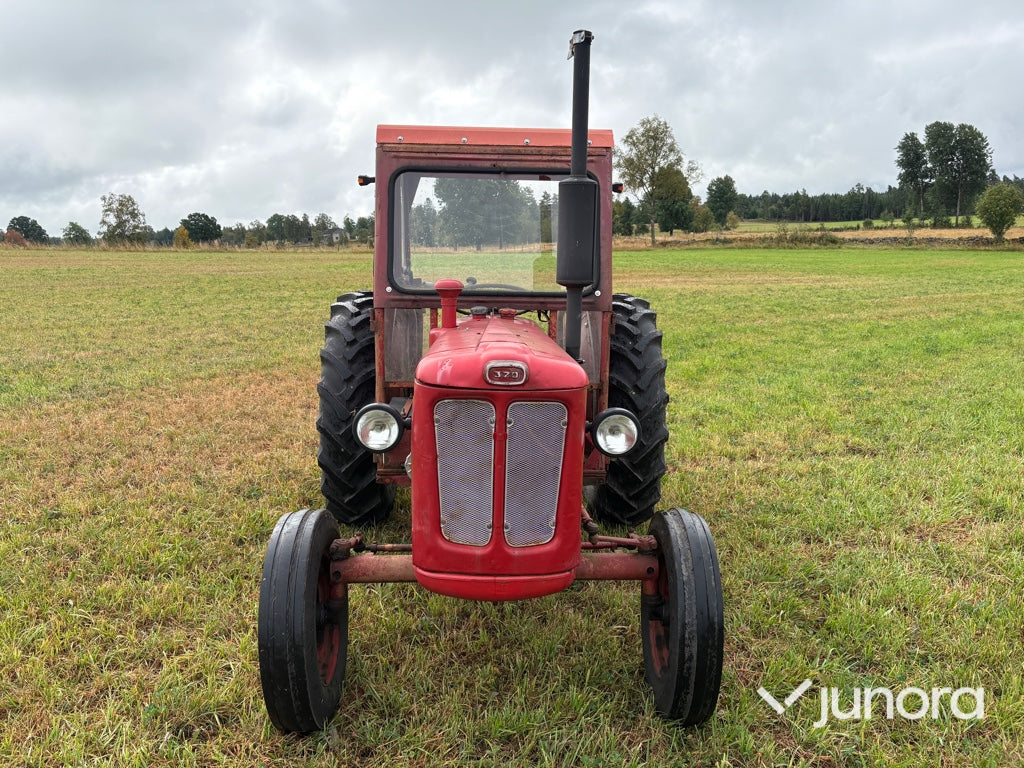Traktor Volvo BM 320