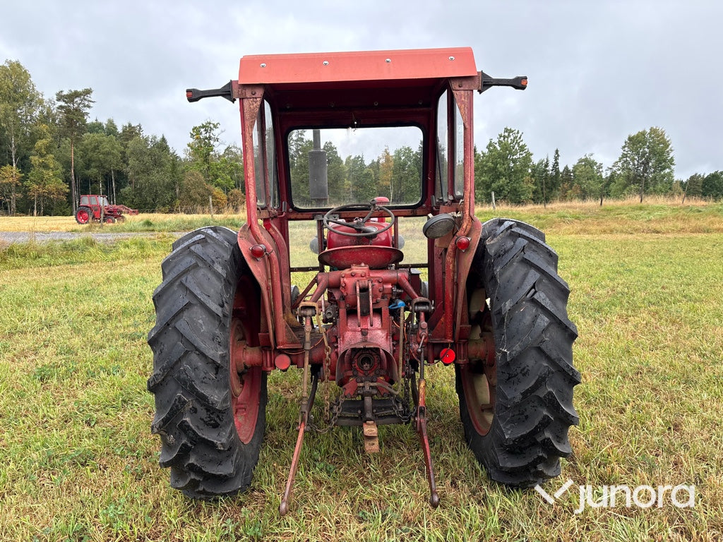 Traktor Volvo BM 320