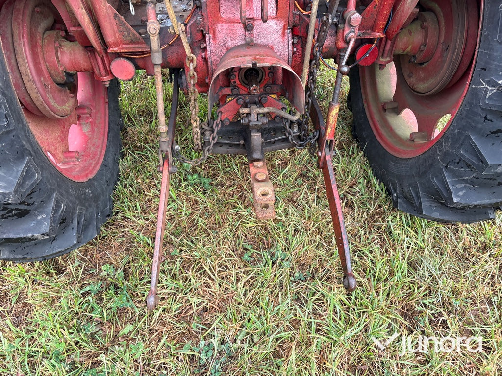 Traktor Volvo BM 320