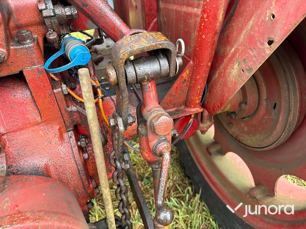 Traktor Volvo BM 320