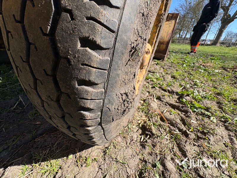 Traktorgrävare - Massey Ferguson, 3305