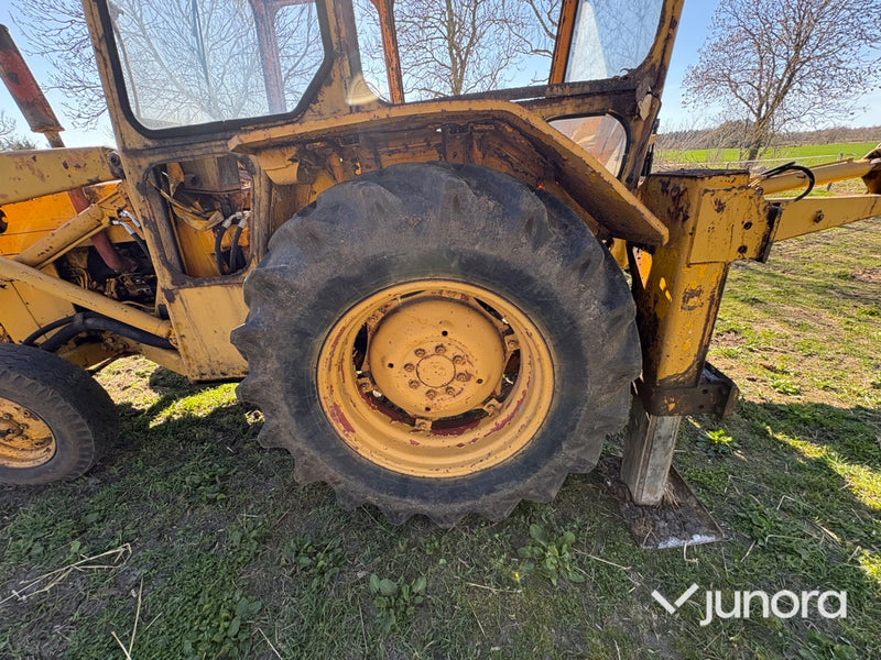 Traktorgrävare - Massey Ferguson, 3305