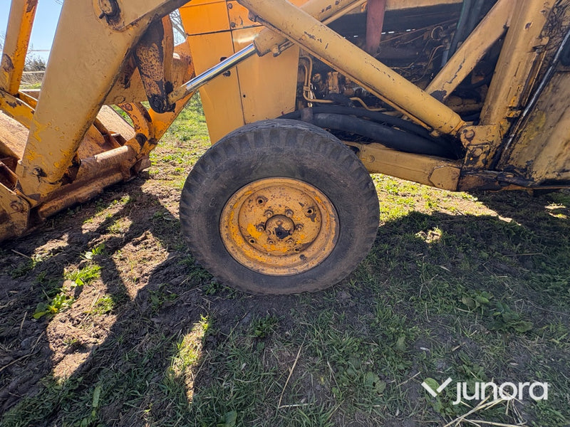 Traktorgrävare - Massey Ferguson, 3305