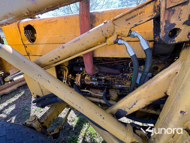 Traktorgrävare - Massey Ferguson, 3305