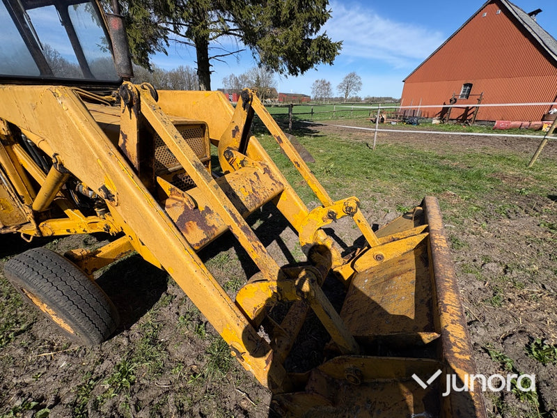 Traktorgrävare - Massey Ferguson, 3305