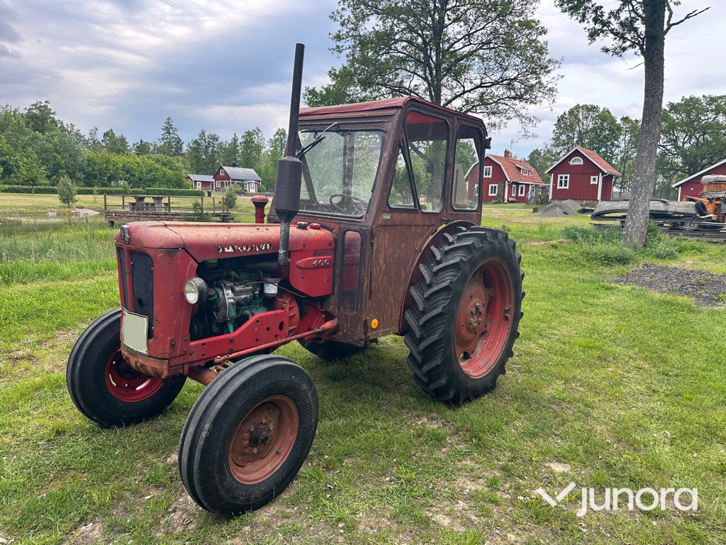 Traktor - Volvo BM, 400
