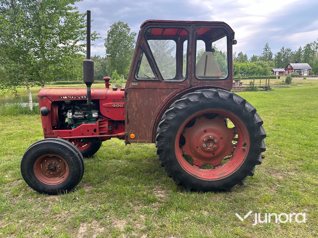 Traktor - Volvo BM, 400