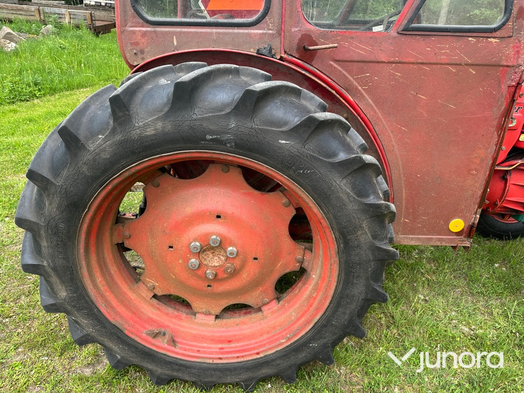 Traktor - Volvo BM, 400