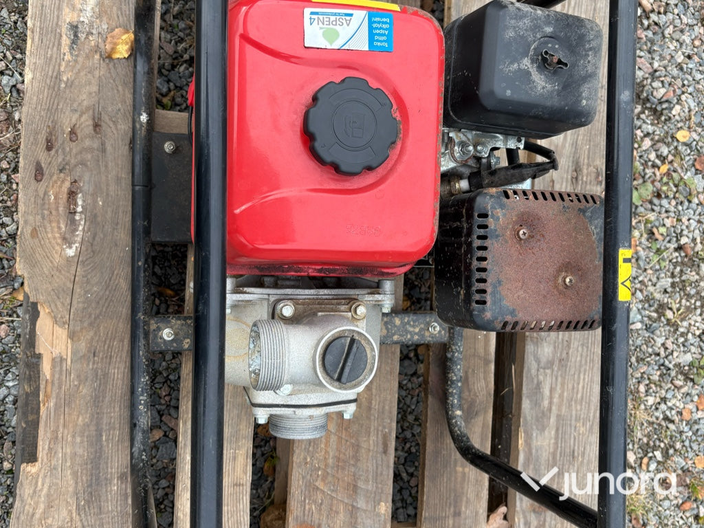 Bensindriven vattenpump - AL-KO 30000