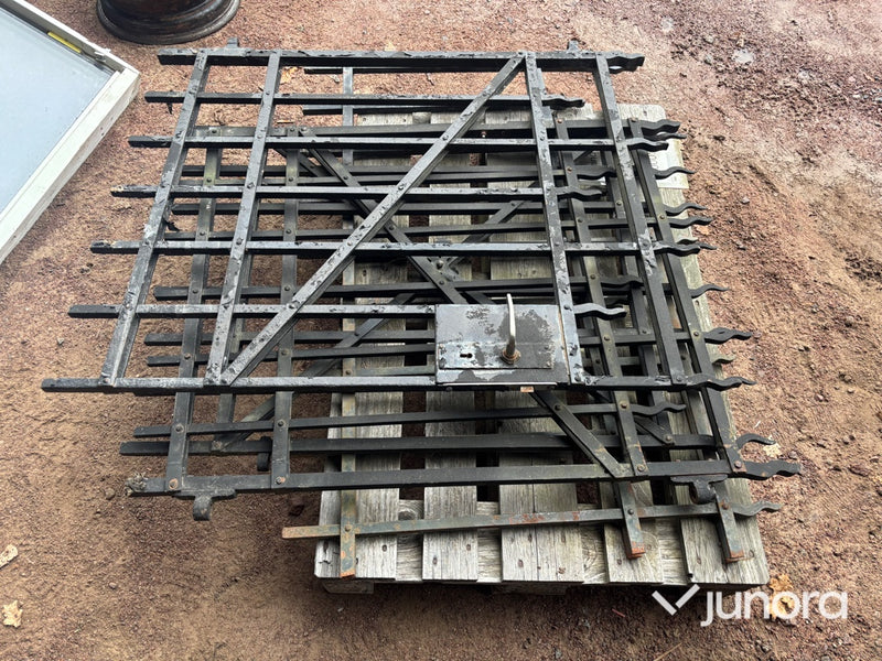 Smidestaket - med grindar