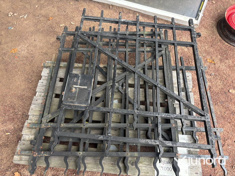 Smidestaket - med grindar