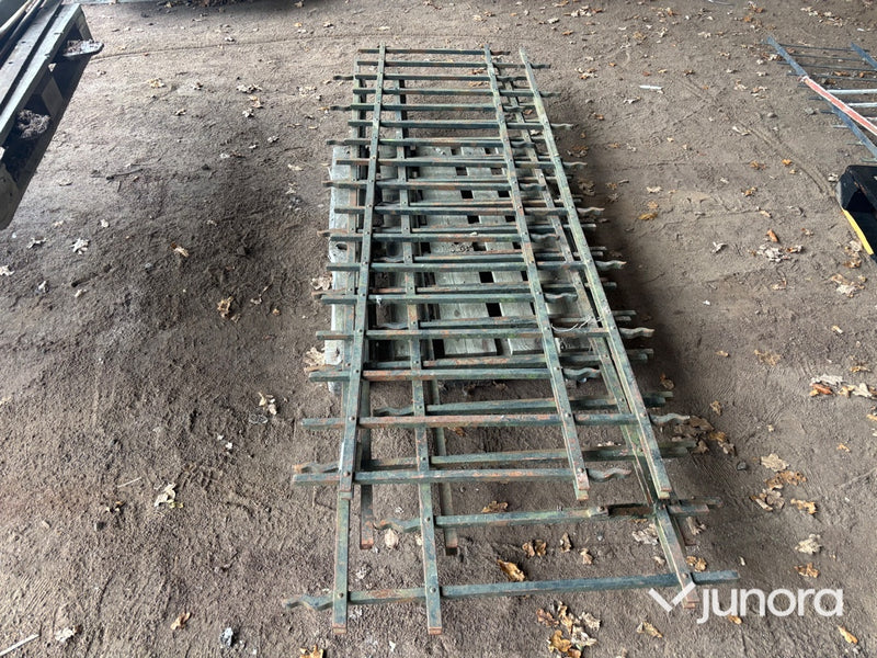 Smidestaket - med grindar