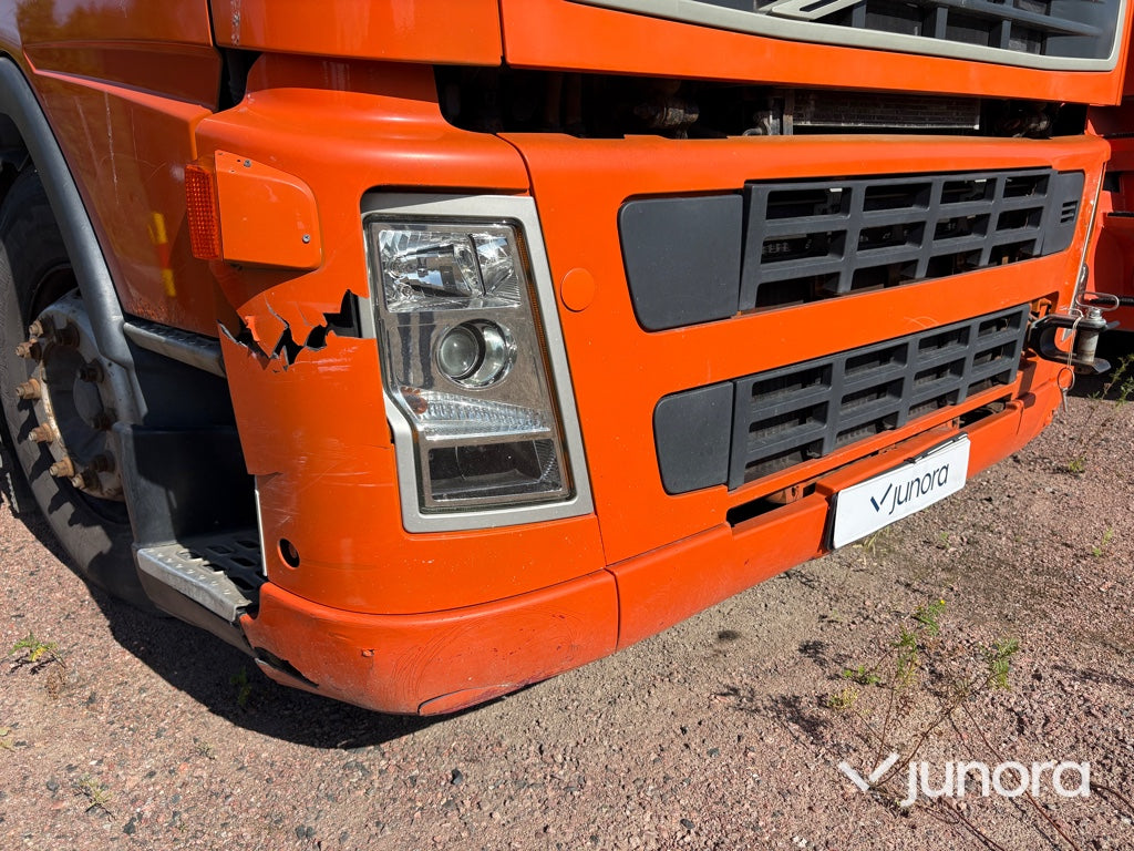 Lastbil Volvo FM 400 6X2 Kyl och Frys