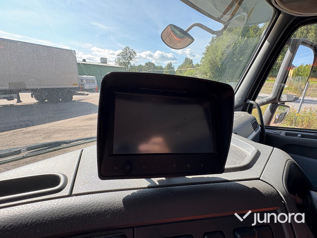 Lastbil Volvo FM 400 6X2 Kyl och Frys