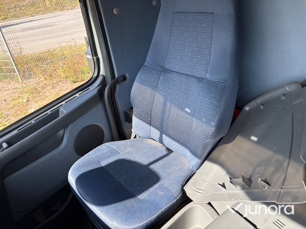 Lastbil Volvo FM 400 6X2 Kyl och Frys