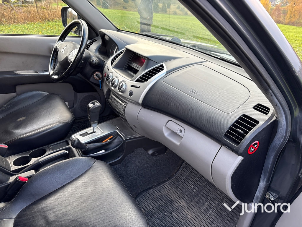Pickup Mitsubishi L200 DC