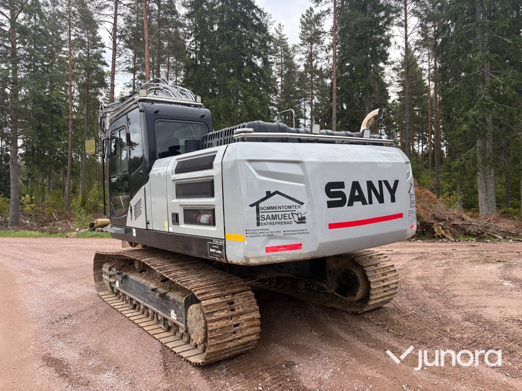 Bandgrävare SANY SY215C LC med Engcon tiltrotator