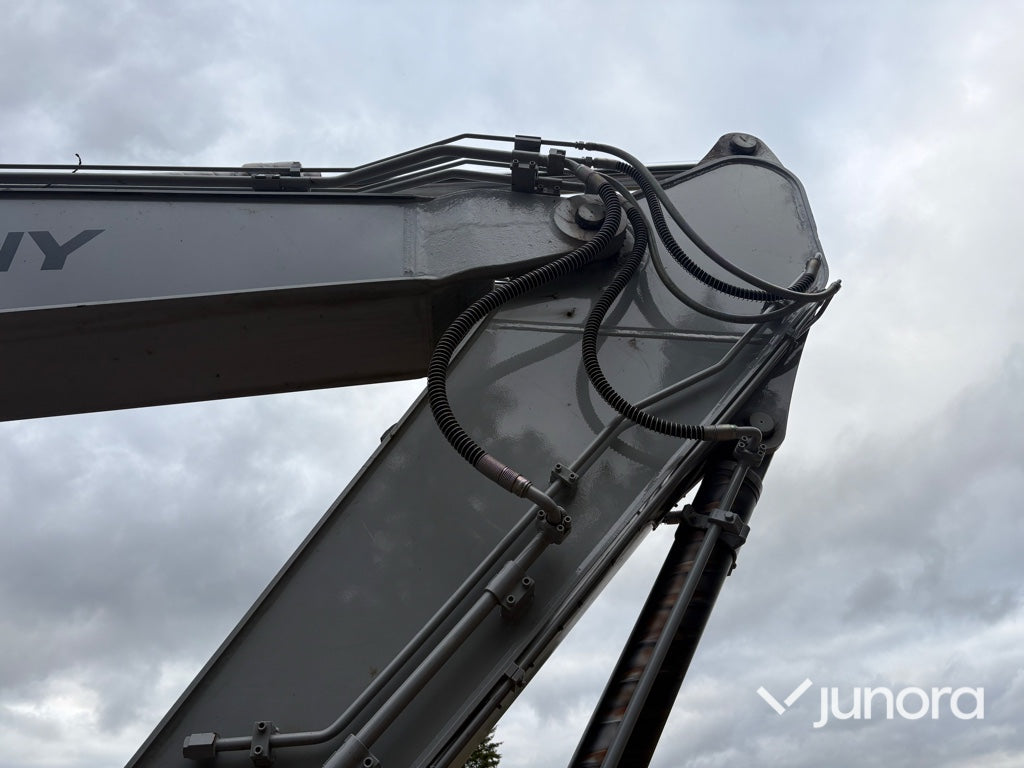Bandgrävare SANY SY215C LC med Engcon tiltrotator