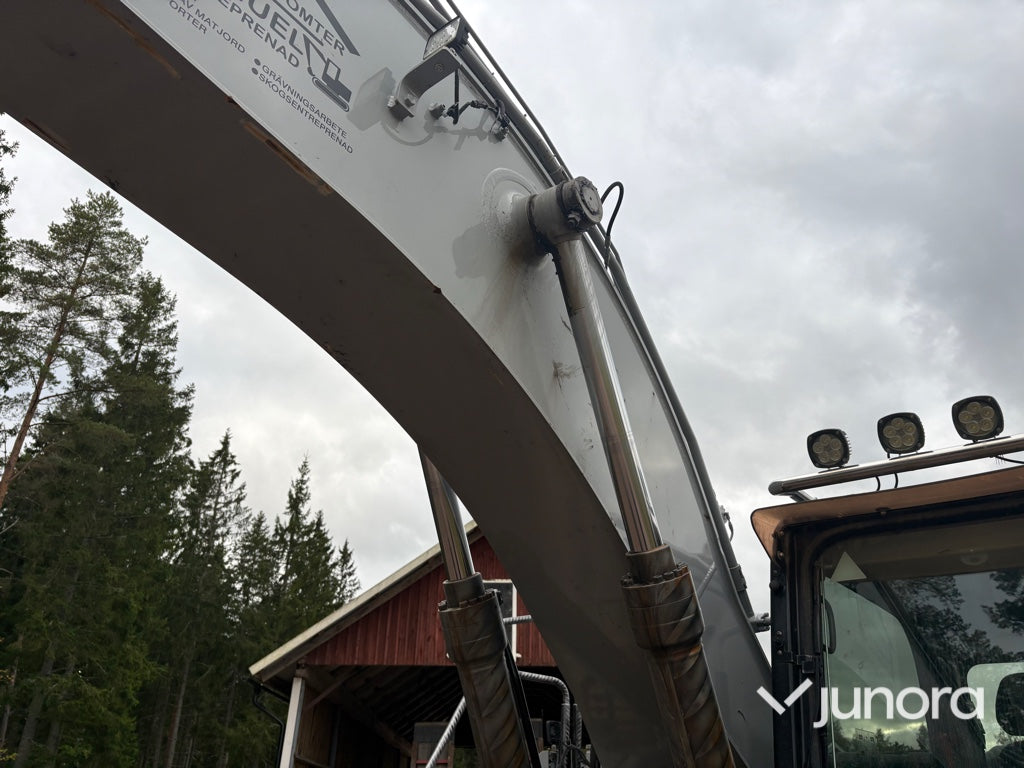 Bandgrävare SANY SY215C LC med Engcon tiltrotator