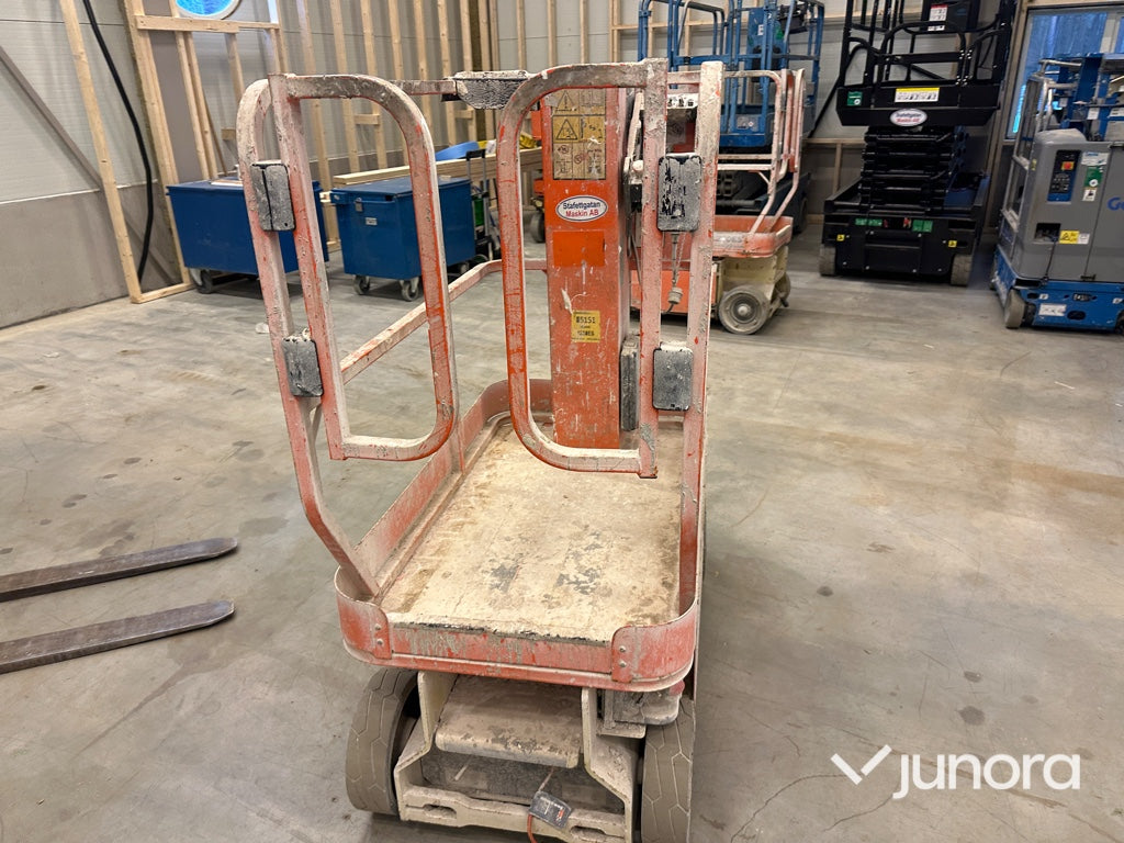 Pelarlift - JLG, 1230ES
