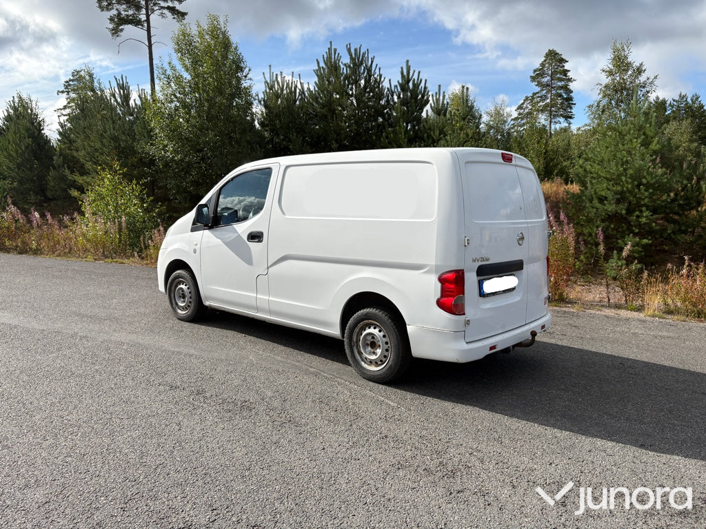 Nissan NV200