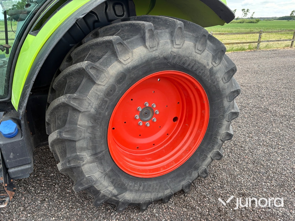 Traktor - Claas Arion 440 med lastare