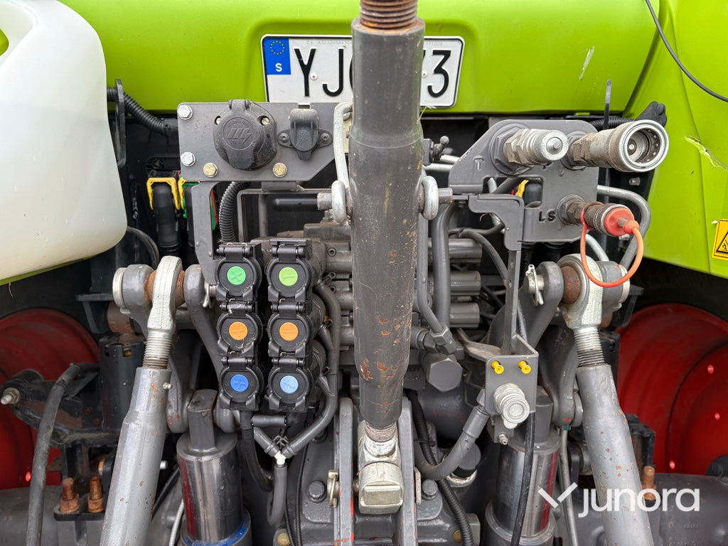 Traktor - Claas Arion 440 med lastare