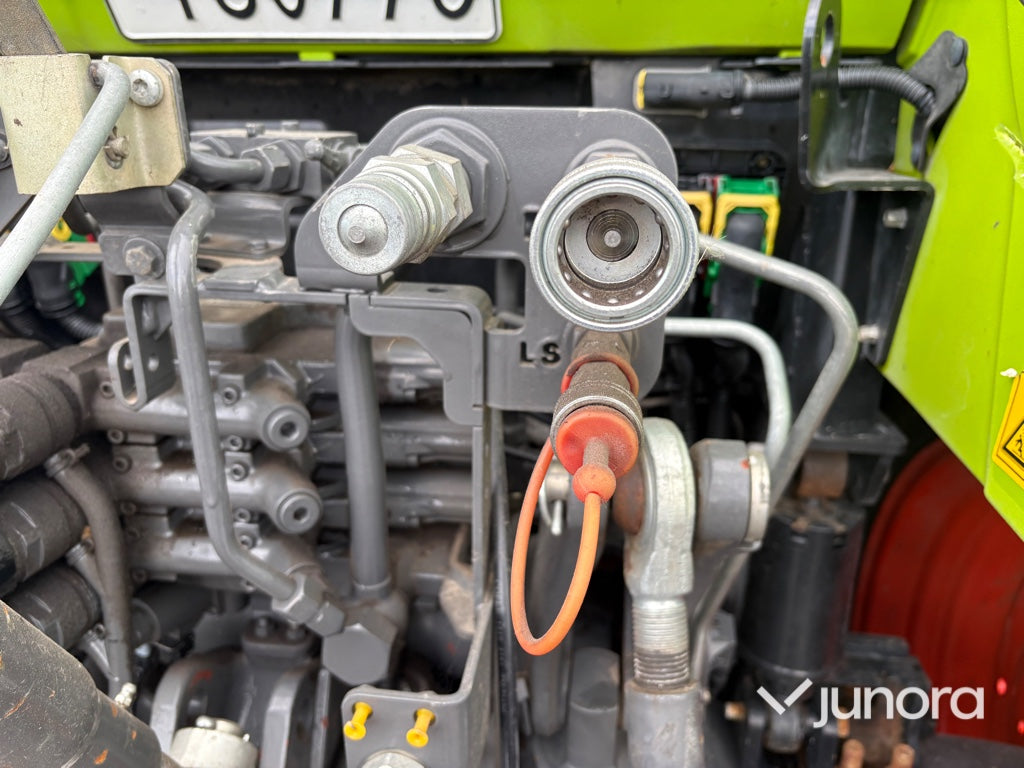 Traktor - Claas Arion 440 med lastare