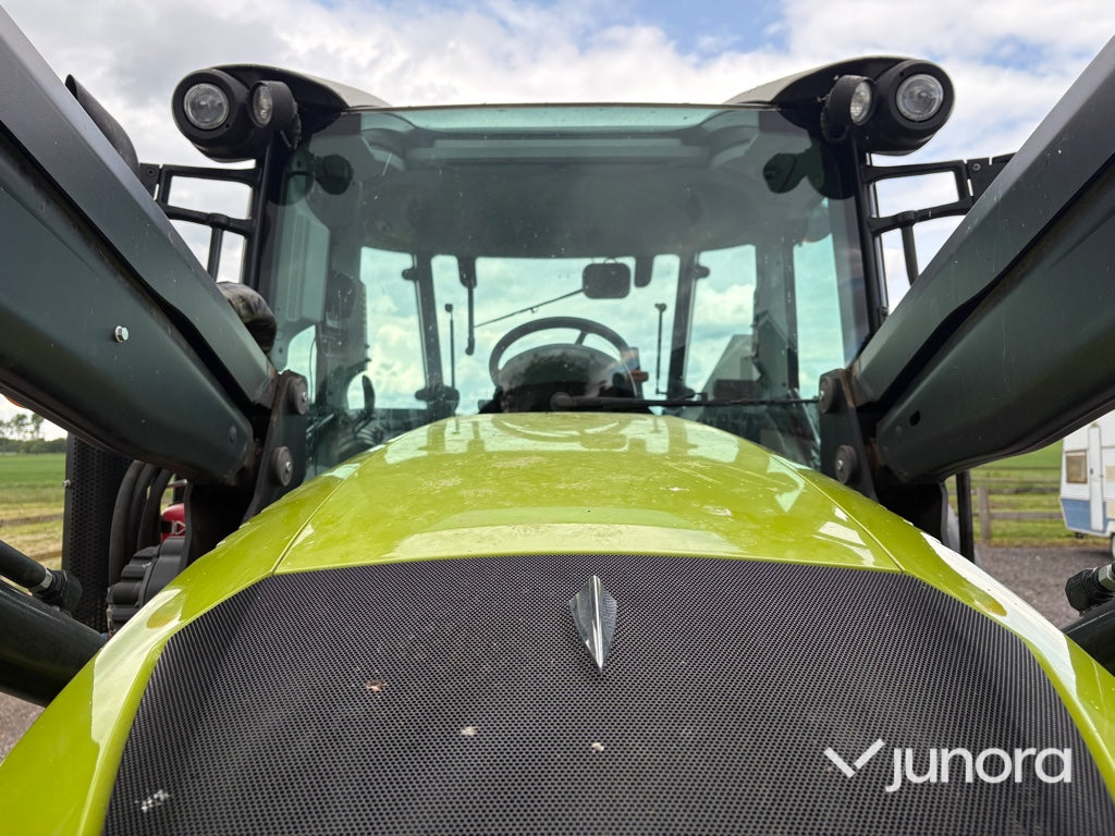 Traktor - Claas Arion 440 med lastare