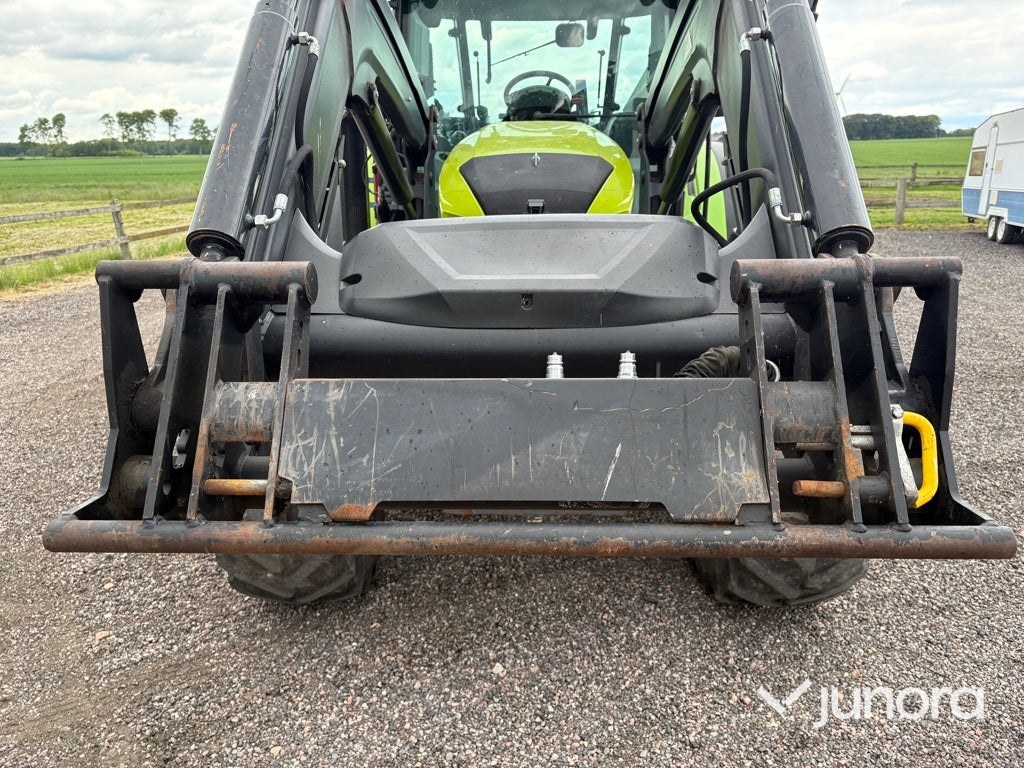 Traktor - Claas Arion 440 med lastare