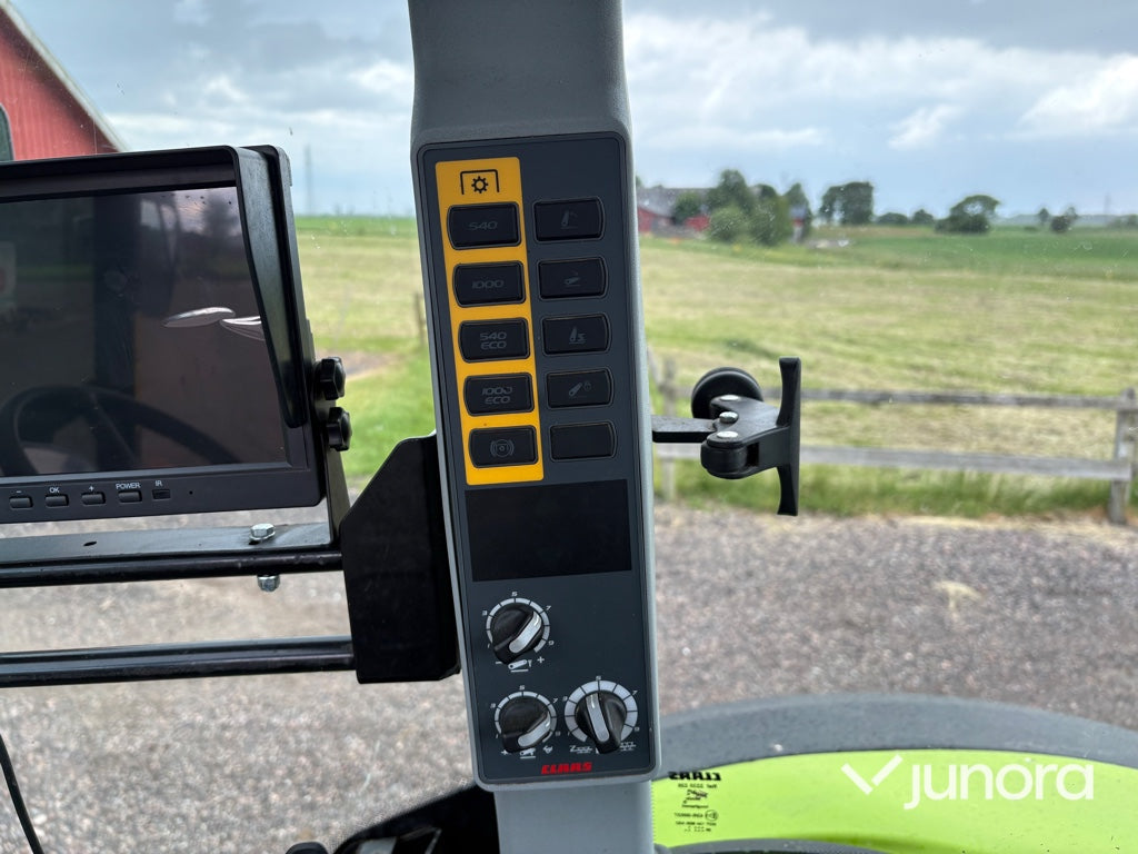 Traktor - Claas Arion 440 med lastare