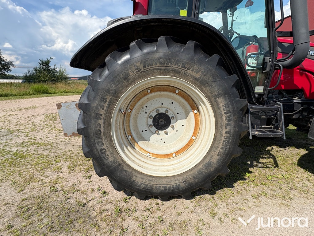 Traktor Valtra N111E Hitech