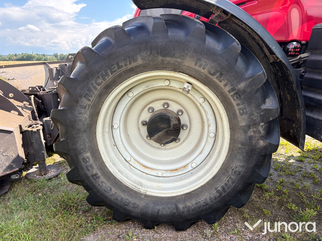 Traktor Valtra N111E Hitech