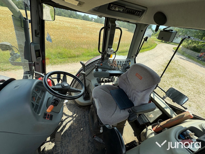 Traktor Valtra N111E Hitech