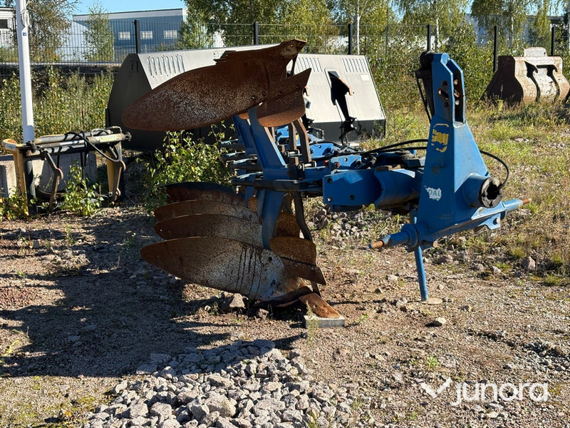 Överum fyrskärig växelplog