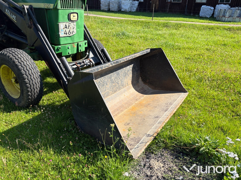 John Deere 3120 Servo med Kellve lastare