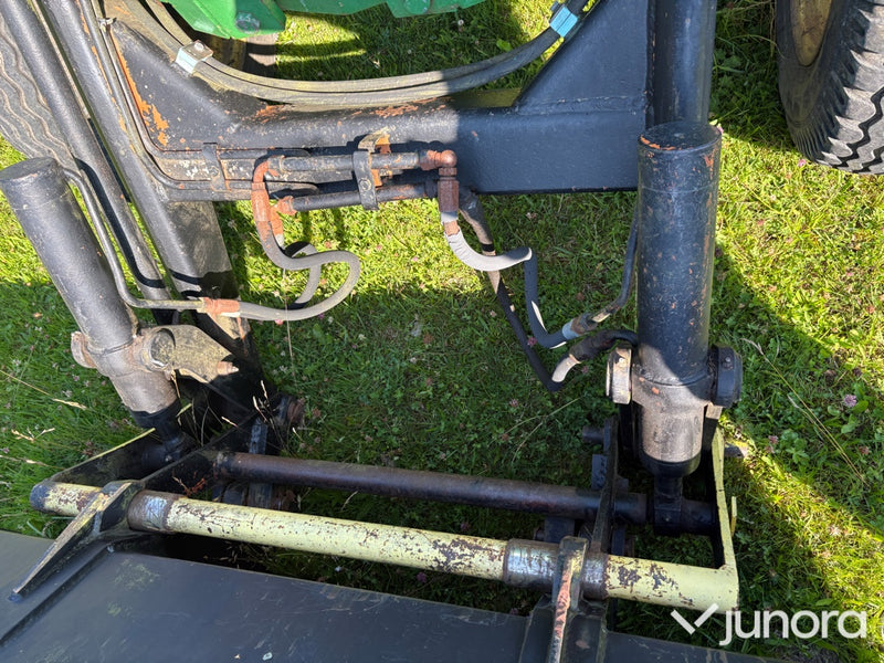 John Deere 3120 Servo med Kellve lastare