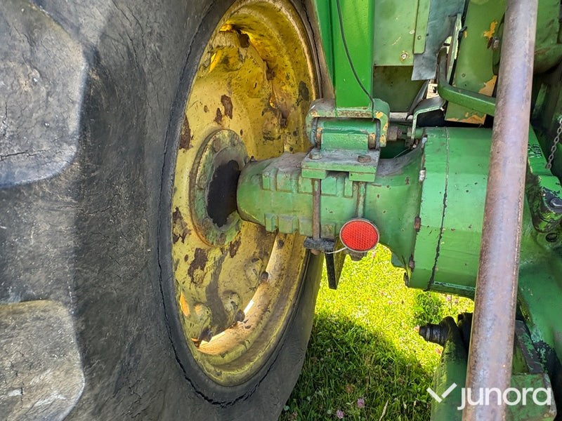 John Deere 3120 Servo med Kellve lastare
