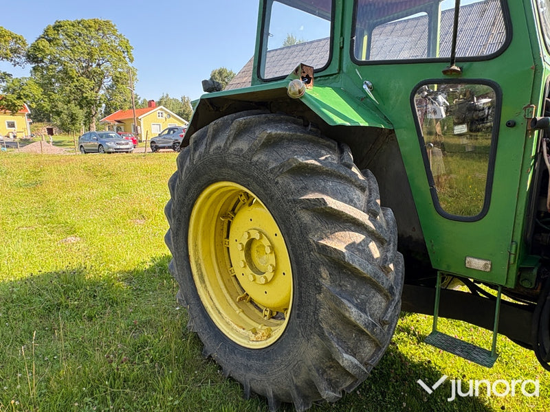 John Deere 3120 Servo med Kellve lastare