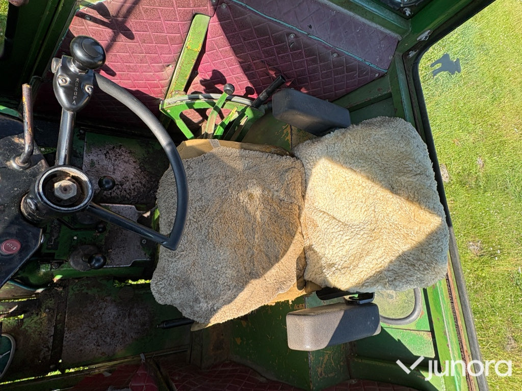John Deere 3120 Servo med Kellve lastare