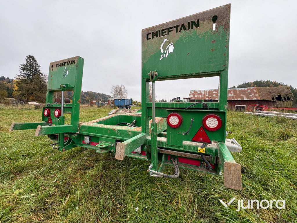 Skogsmaskinstrailer - Chieftain 35 ton