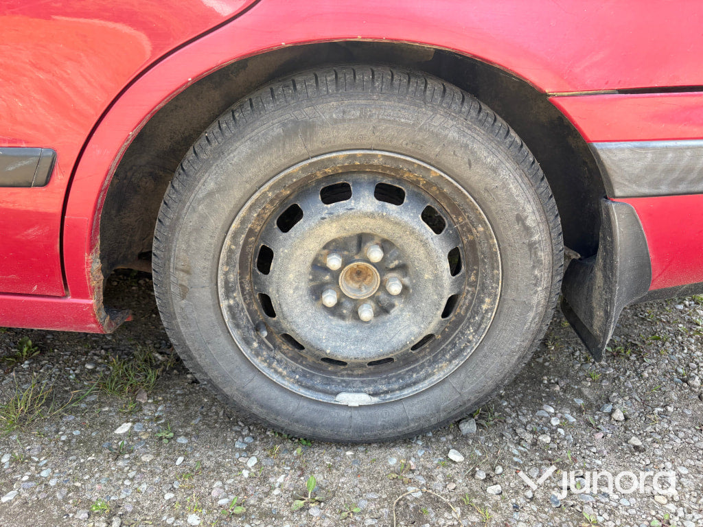 Toyota Carina