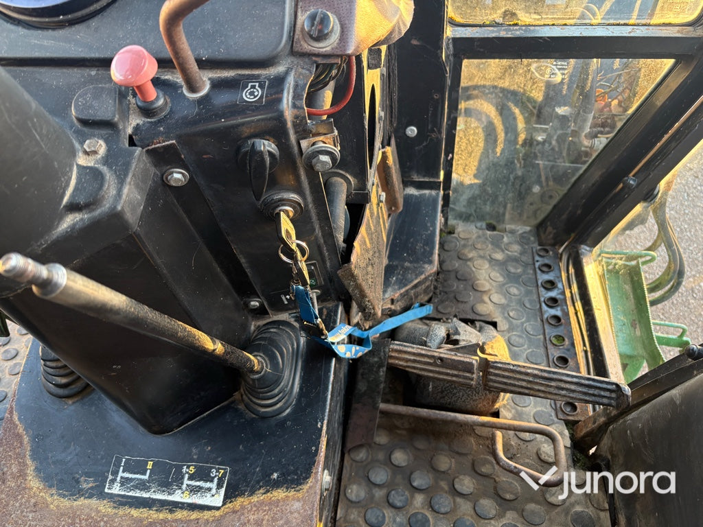 Traktor - John Deere 1950 4WD MC1
