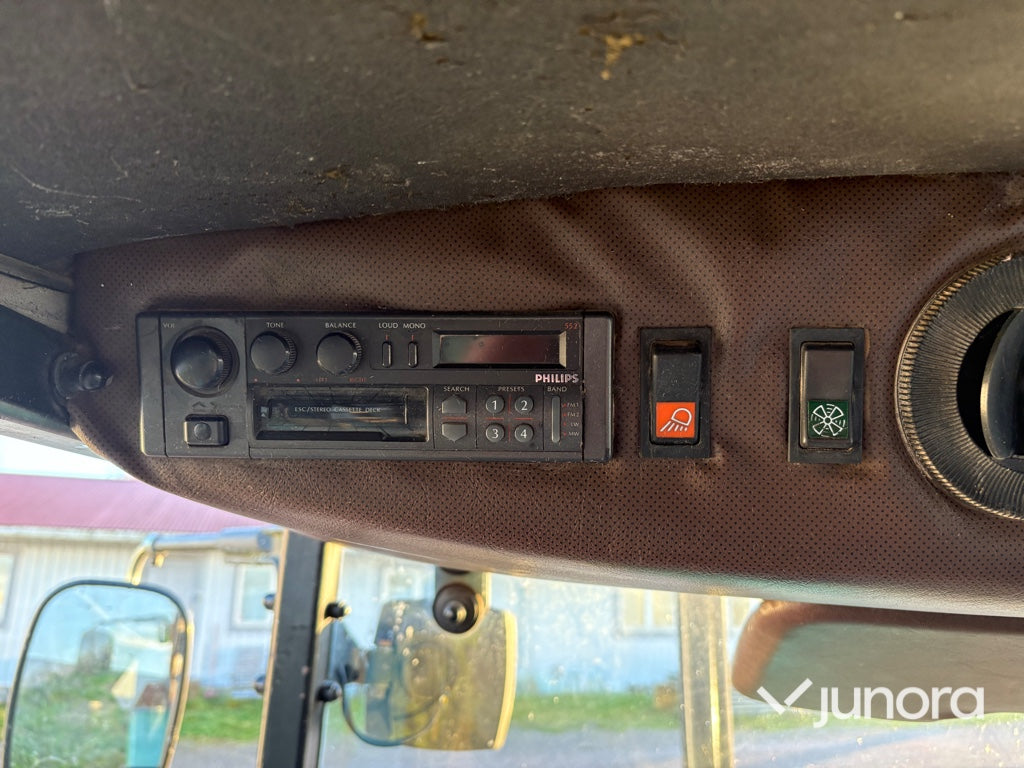 Traktor - John Deere 1950 4WD MC1