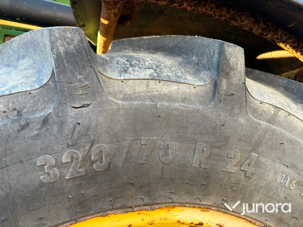 Traktor - John Deere 1950 4WD MC1