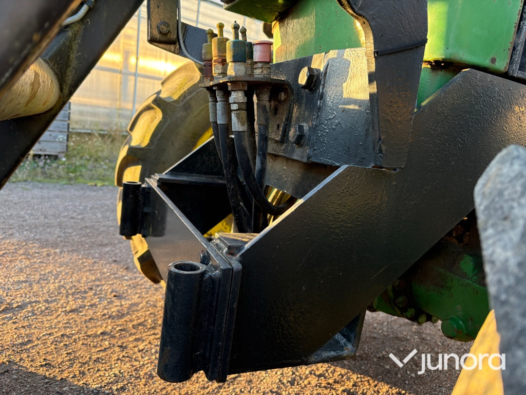 Traktor - John Deere 1950 4WD MC1