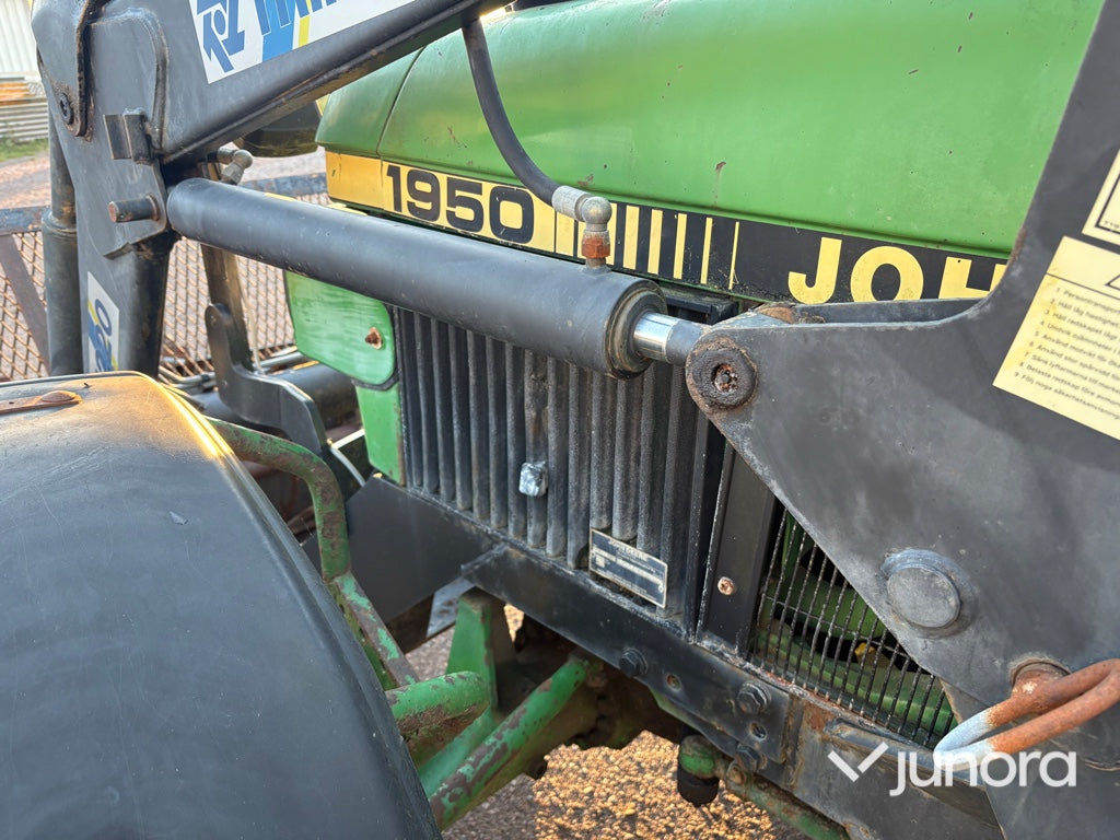 Traktor - John Deere 1950 4WD MC1